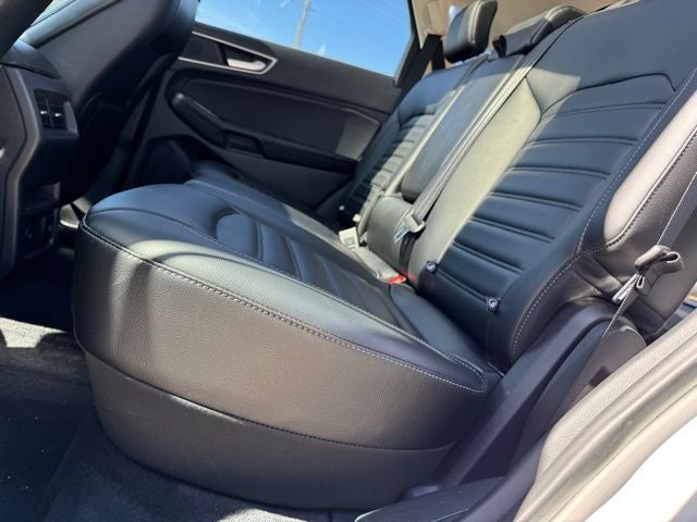 2023 Ford Edge SEL w/ Panoramic Moonroof + Heated Steering Wheel