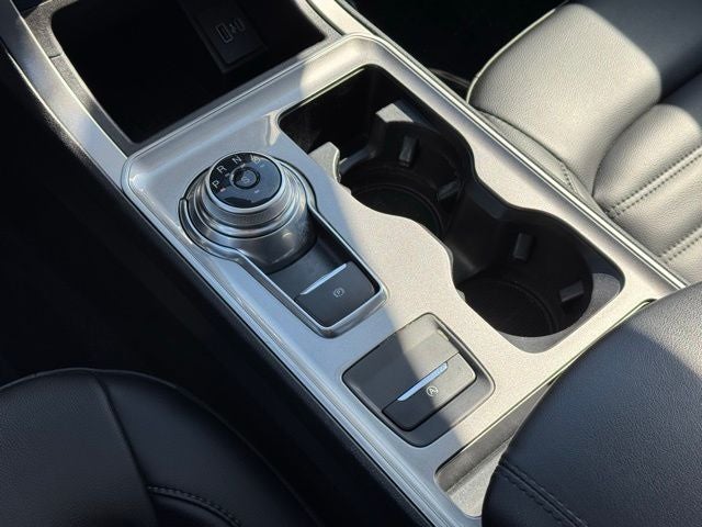 2023 Ford Edge SEL w/ Panoramic Moonroof + Heated Steering Wheel