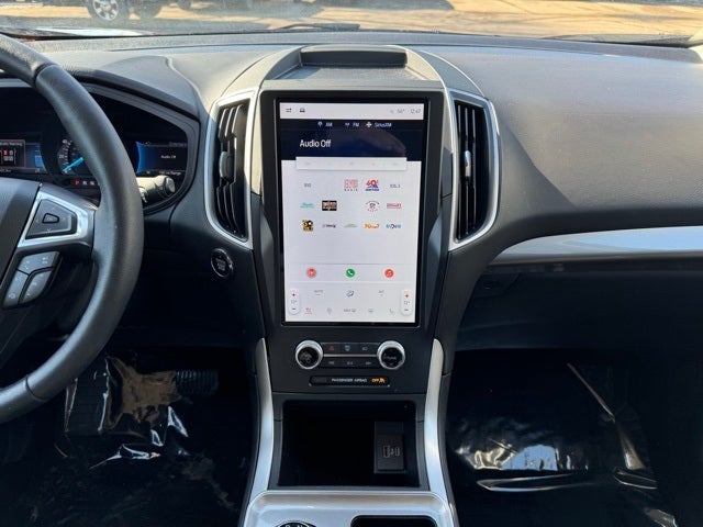 2024 Ford Edge SEL w/ Heated Steering Wheel + Trailer Tow Package
