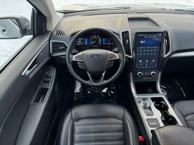 2022 Ford Edge SEL w/ Heated Steering Wheel + Power Liftgate