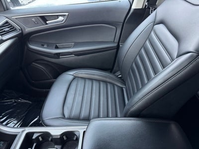 2022 Ford Edge SEL w/ Heated Steering Wheel + Power Liftgate