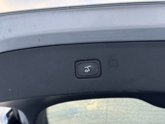 2022 Ford Edge SEL w/ Heated Steering Wheel + Power Liftgate