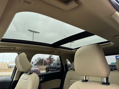 2023 Ford Edge SEL w/ Twin Panel Moonroof + Trailer Tow Package