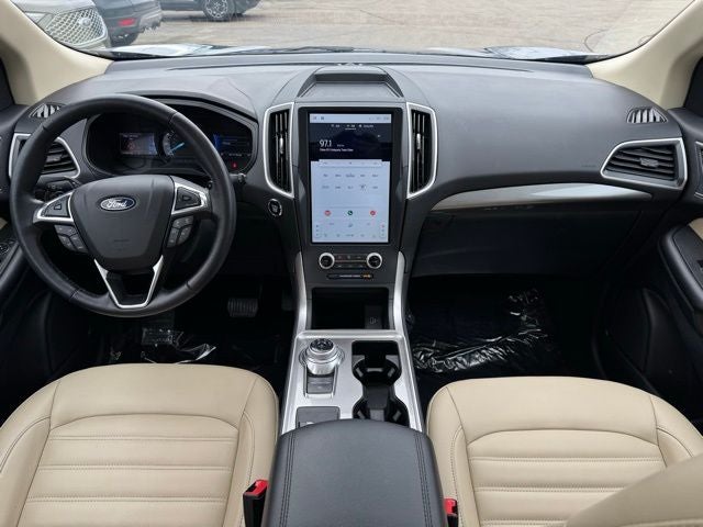 2023 Ford Edge SEL w/ Twin Panel Moonroof + Trailer Tow Package