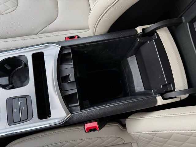 2024 Ford Edge Titanium w/ Adaptive Cruise + Heated Steering Wheel