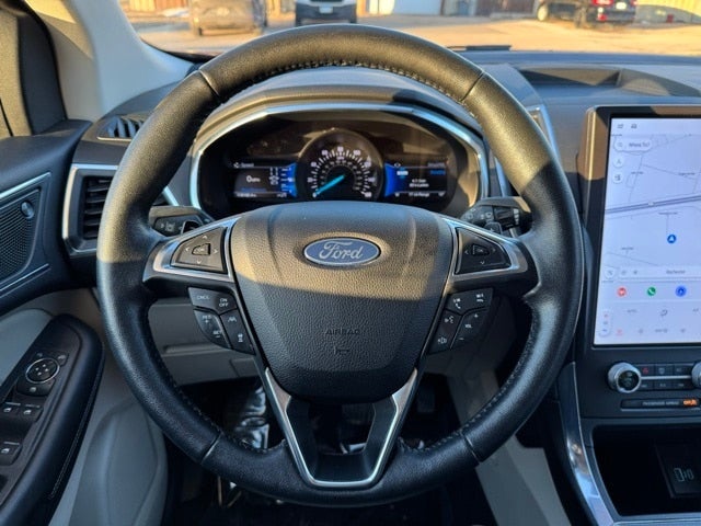 2021 Ford Edge Titanium w/ Panoramic Moonroof + Trailer Tow Package