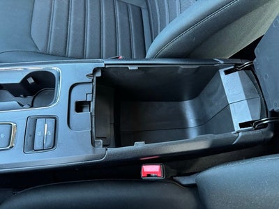 2019 Ford Fusion Hybrid SE w/ Navigation + Adaptive Cruise