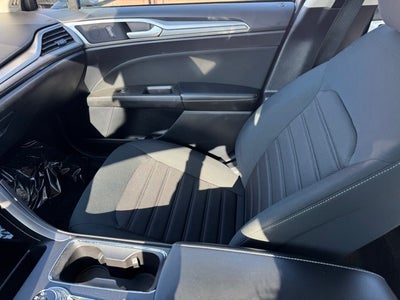 2020 Ford Fusion Hybrid SE w/ Navigation + Remote Start via Ford App