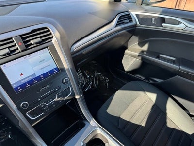 2020 Ford Fusion Hybrid SE w/ Navigation + Remote Start via Ford App