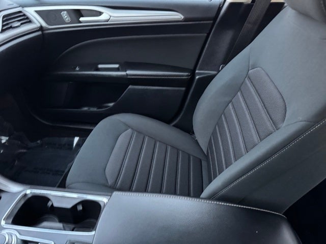 2020 Ford Fusion Hybrid SE w/ Navigation + Remote Start via Ford App