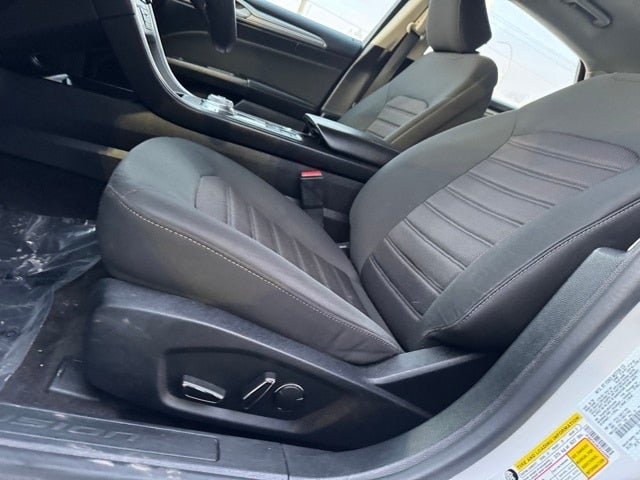 2020 Ford Fusion Hybrid SE w/ Navigation + Remote Start via Ford App