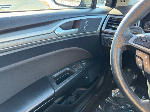 2020 Ford Fusion Hybrid SE w/ Navigation + Remote Start via Ford App