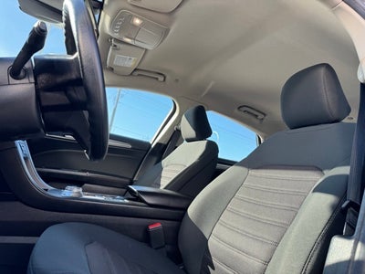 2020 Ford Fusion Hybrid SE w/ Navigation + Remote Start via Ford App