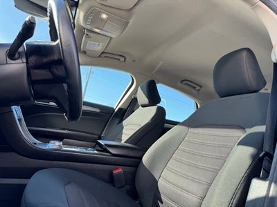 2020 Ford Fusion Hybrid SE w/ Navigation + Remote Start via Ford App