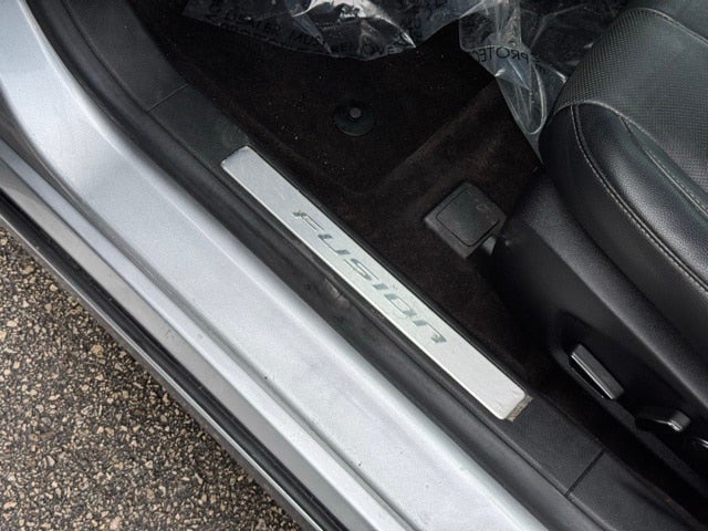 2020 Ford Fusion Energi Titanium w/ Heated Steering Wheel + Navigation