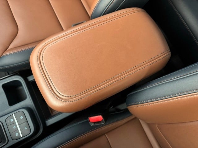 2024 Ford Maverick Lariat w/ Heated Steering Wheel + 4k Tow Package