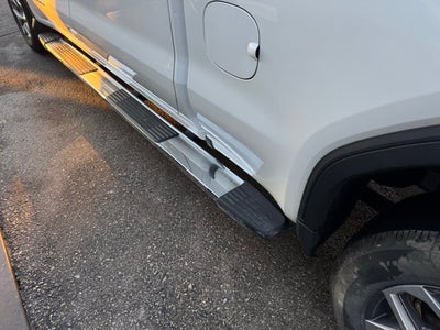 2023 GMC Sierra 1500 SLT w/ Power Moonroof + Adaptive Cruise