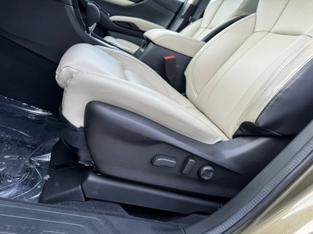 2024 Subaru Ascent Limited w/ Panoramic Moonroof + Surround View Monitor