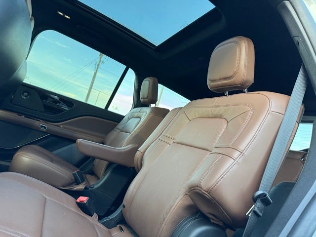 2022 Lincoln Aviator Reserve w/ Heated Steering Wheel + Trailer Tow Package