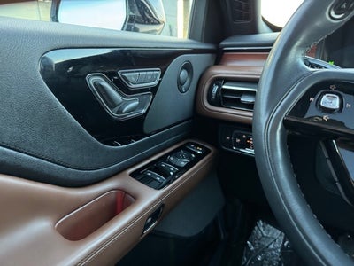 2022 Lincoln Aviator Reserve w/ Heated Steering Wheel + Trailer Tow Package