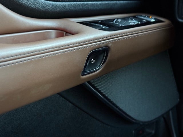 2022 Lincoln Aviator Reserve w/ Heated Steering Wheel + Trailer Tow Package