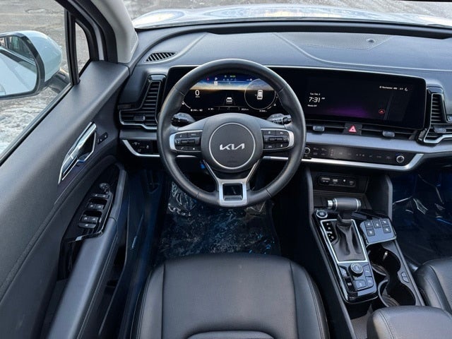 2024 Kia Sportage SX-Prestige w/ Power Moonroof + Heated Steering Wheel