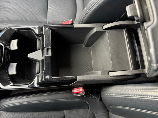 2018 Honda Clarity Plug-In Hybrid Touring w/ Navigation + Adaptive Cruise