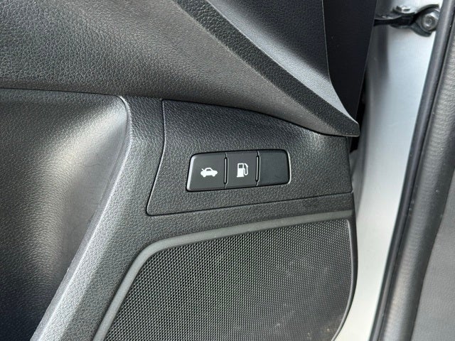 2018 Honda Clarity Plug-In Hybrid Touring w/ Navigation + Adaptive Cruise