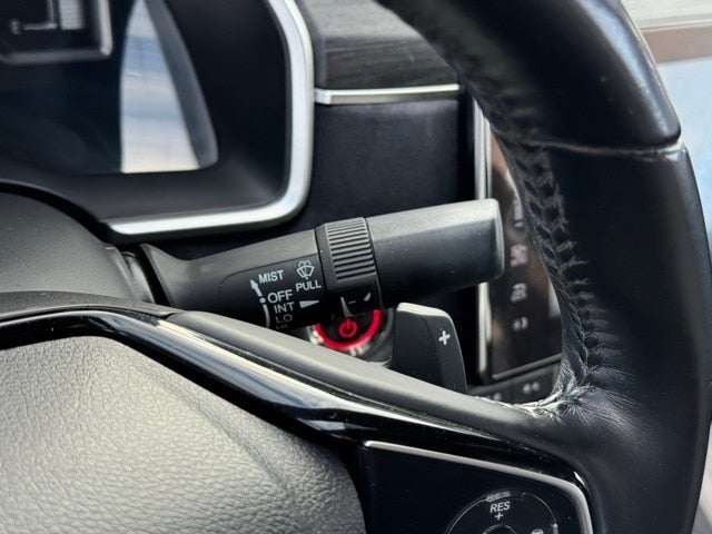 2018 Honda Clarity Plug-In Hybrid Touring w/ Navigation + Adaptive Cruise