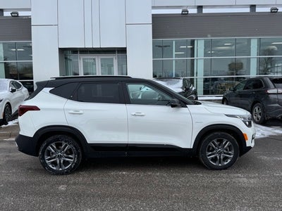 2023 Kia Seltos S w/ Intelligent Access + Remote Start