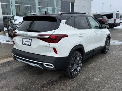 2023 Kia Seltos S w/ Intelligent Access + Remote Start