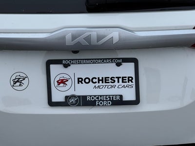 2023 Kia Seltos S w/ Intelligent Access + Remote Start