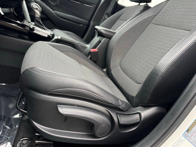 2023 Kia Seltos S w/ Intelligent Access + Remote Start