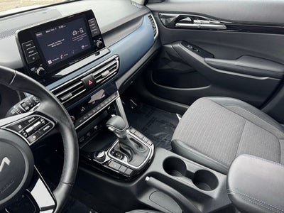 2023 Kia Seltos S w/ Intelligent Access + Remote Start