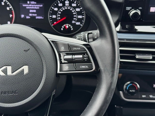 2023 Kia Seltos S w/ Intelligent Access + Remote Start