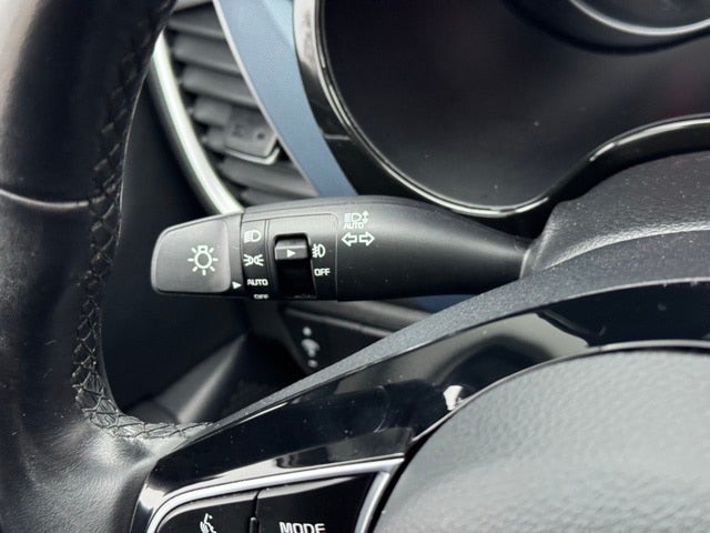 2023 Kia Seltos S w/ Intelligent Access + Remote Start