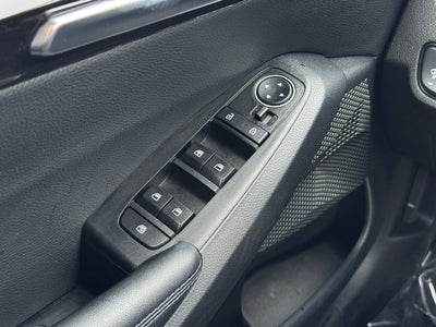 2023 Kia Seltos S w/ Intelligent Access + Remote Start