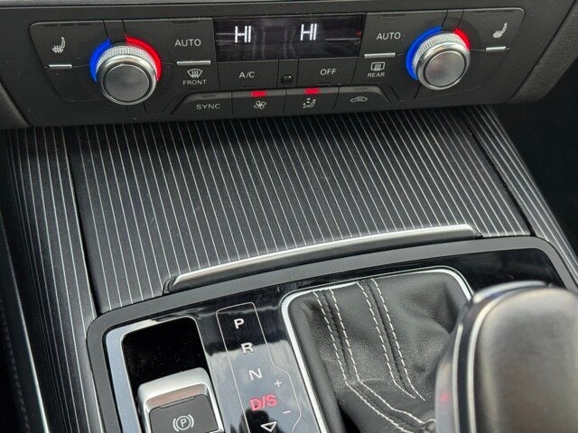 2016 Audi S6 4.0T Prestige Quattro w/ Top View Camera System + Heated Steerin