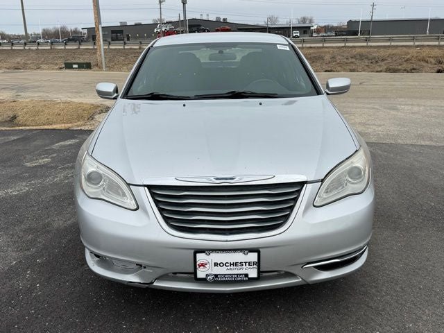2011 Chrysler 200 Touring