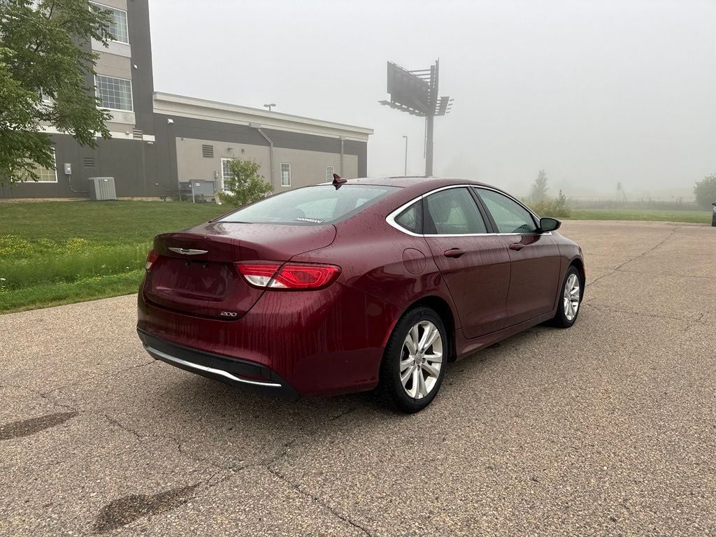 2015 Chrysler 200 Limited