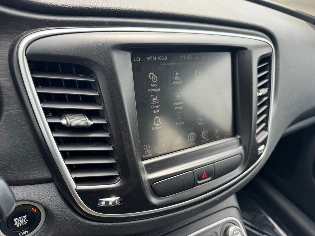 2017 Chrysler 200 Limited