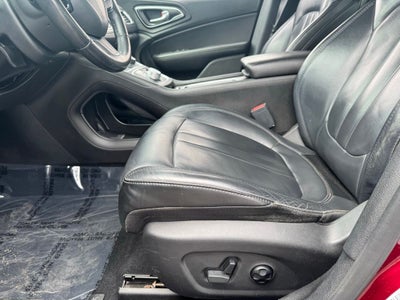 2017 Chrysler 200 Limited