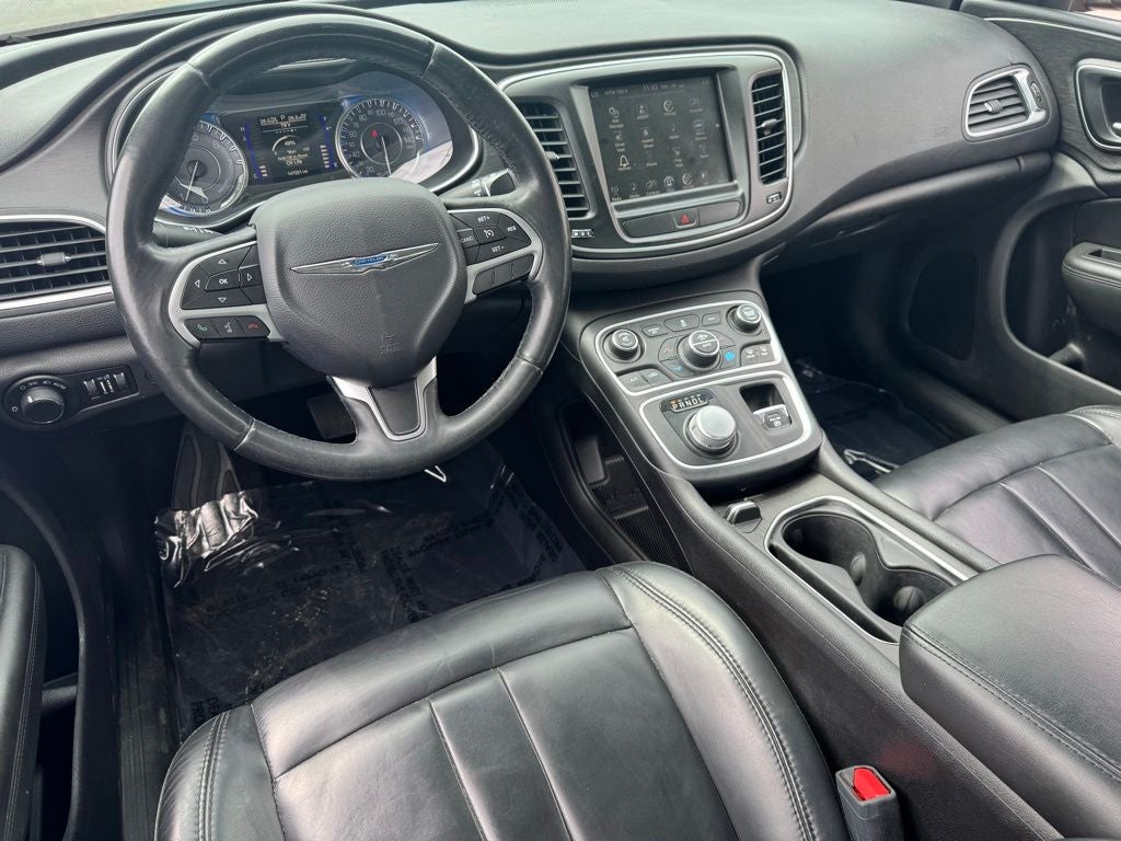 2017 Chrysler 200 Limited