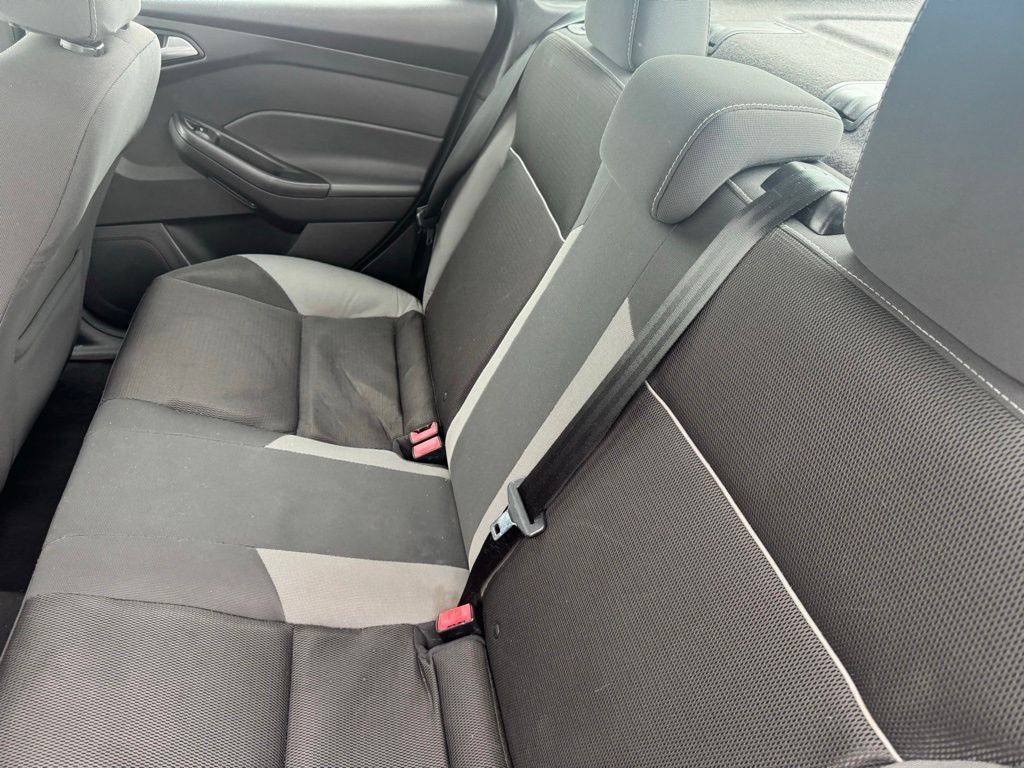 2014 Ford Focus SE unknown miles