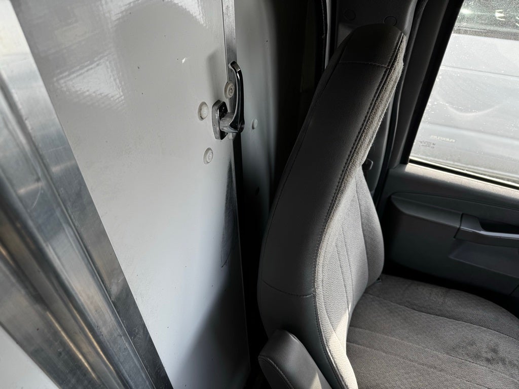 2016 Chevrolet Express 3500 Work Van Cutaway