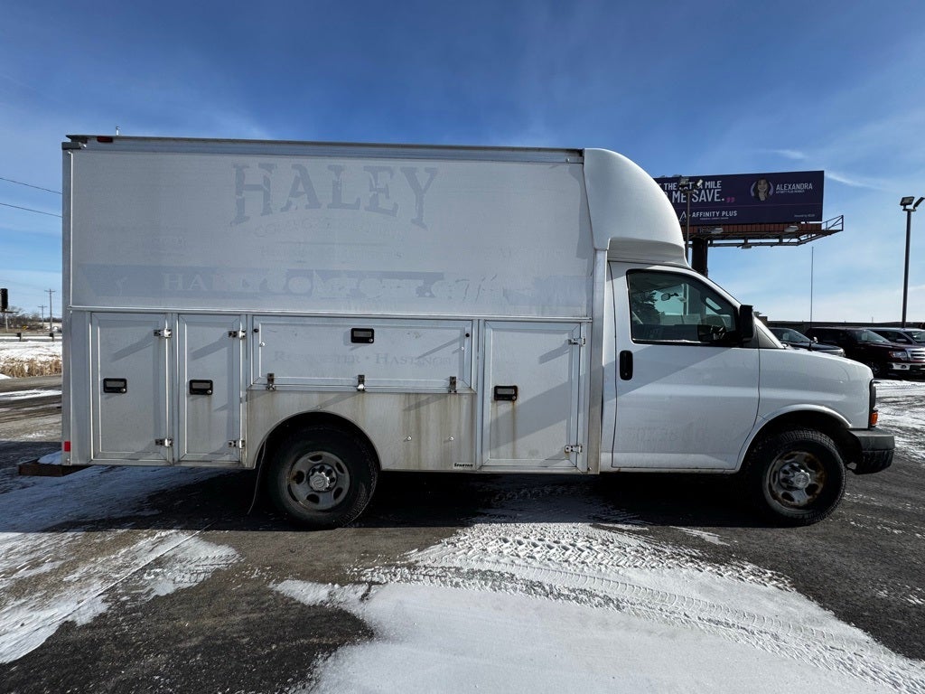 2016 Chevrolet Express 3500 Work Van Cutaway