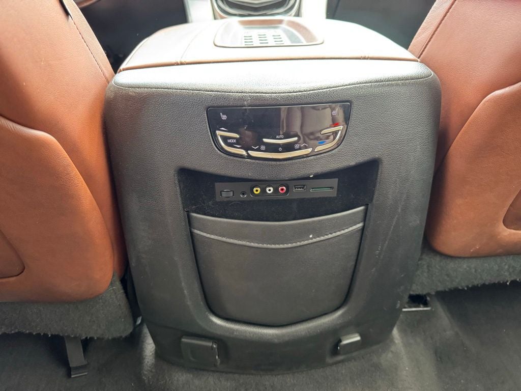 2016 Cadillac Escalade ESV Luxury