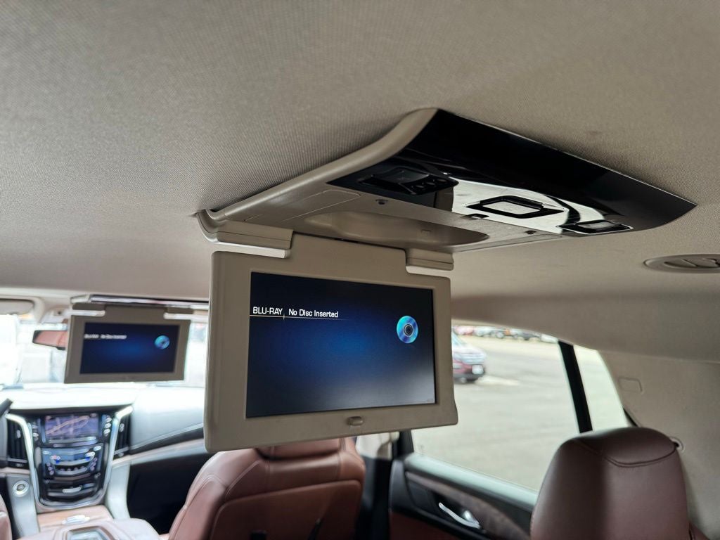 2016 Cadillac Escalade ESV Luxury