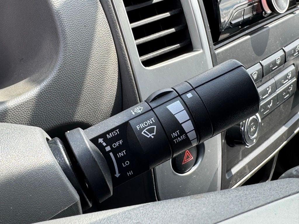 2011 Nissan Frontier SV