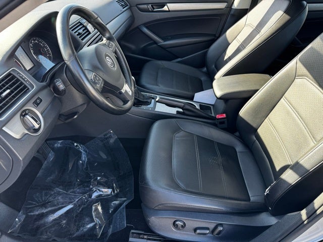 2014 Volkswagen Passat 1.8T SE
